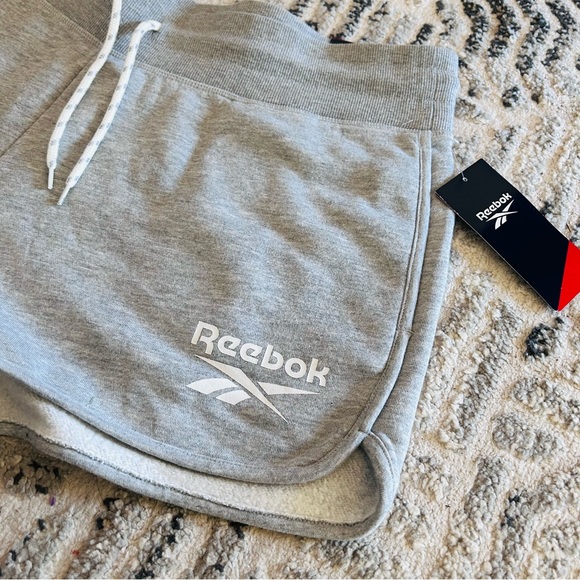 Reebok Women’s Balance Shorts Size‎ XL Heather Gray - Picture 6 of 6
